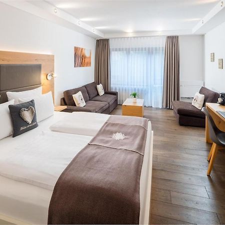 Neo Hotel Linde Esslingen 에즐링겐 외부 사진