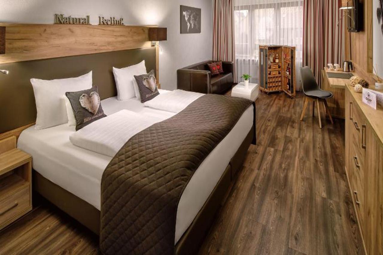 Neo Hotel Linde Esslingen 에즐링겐 외부 사진