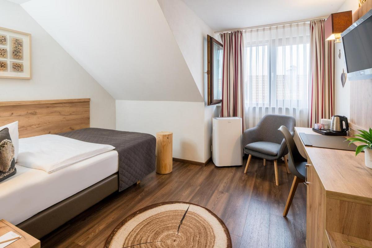 Neo Hotel Linde Esslingen 에즐링겐 외부 사진